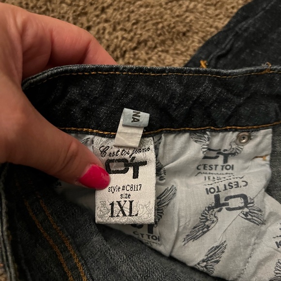 Plus size capris - Picture 2 of 5